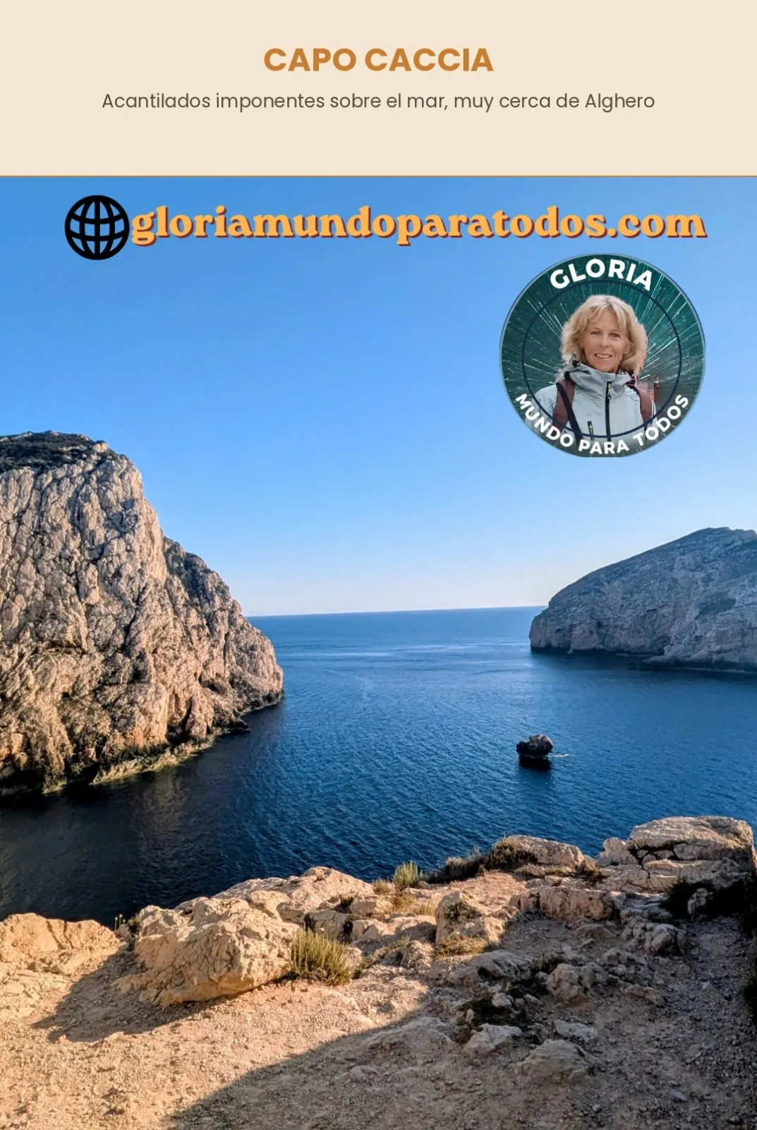 Los acantilados de piedra caliza de Capo Caccia caen sobre el mar azul cerca de Alghero.